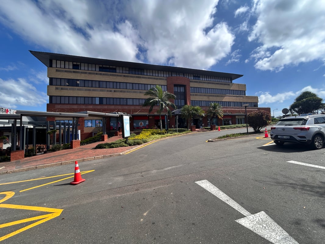 329m² Office To Let in Westville