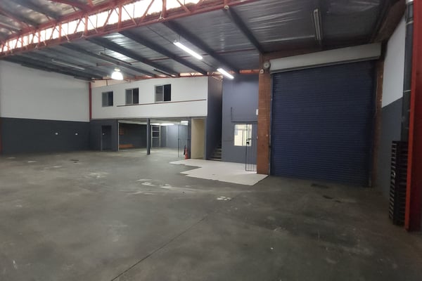 403m² Warehouse To Let in Springfield  — image 2