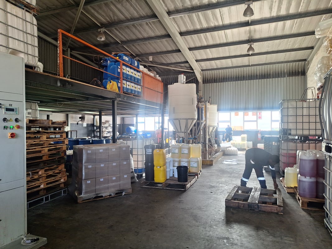 537m² Mini Factory To Let in Pinetown