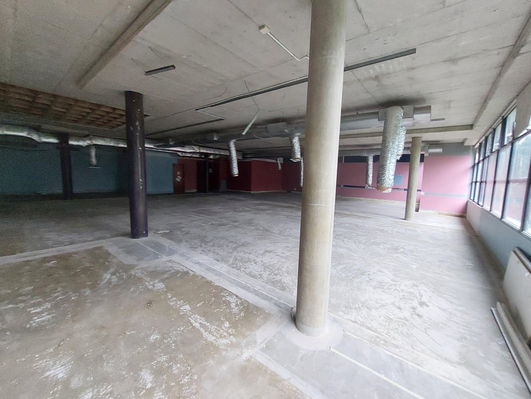 1951m² Office Space For Sale in Riverhorse Valley