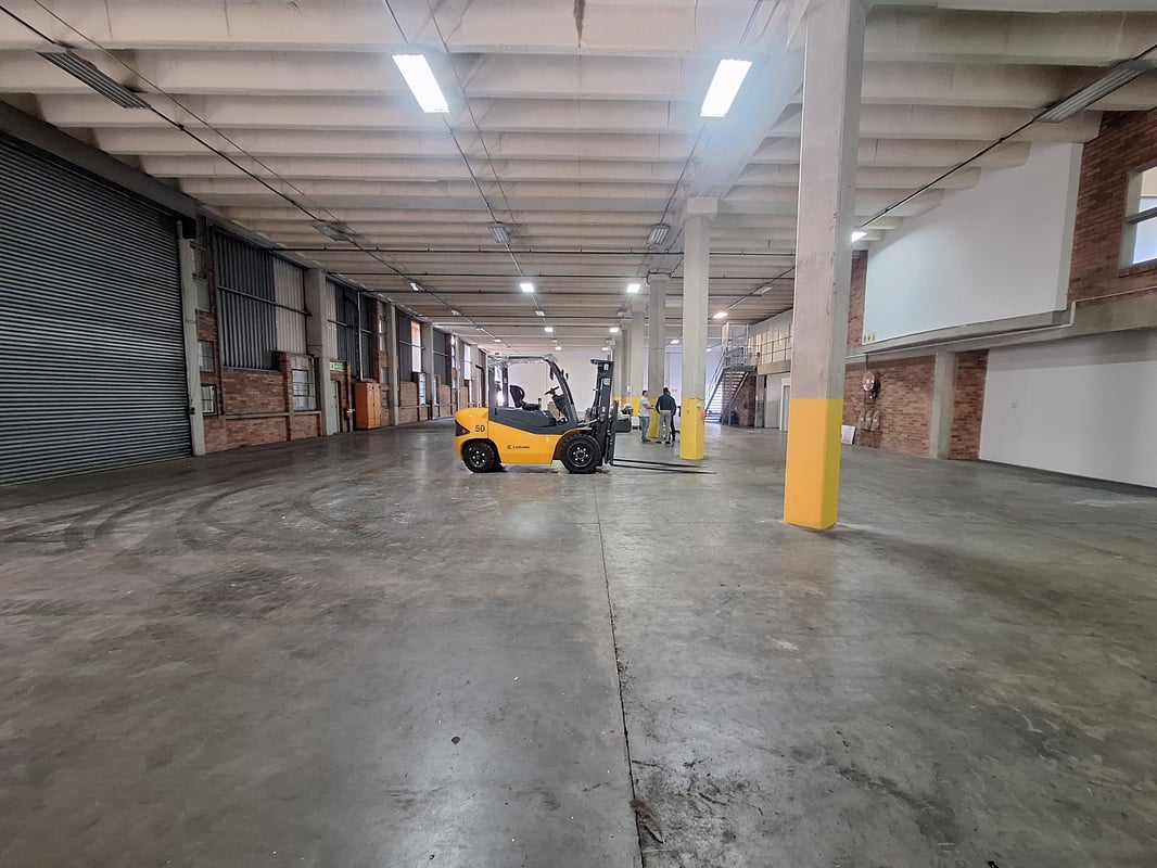 1370m² Warehouse To Let in Westmead