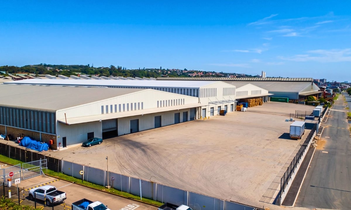 24 633m² Logistics and Warehousing Facility To Let in Mobeni