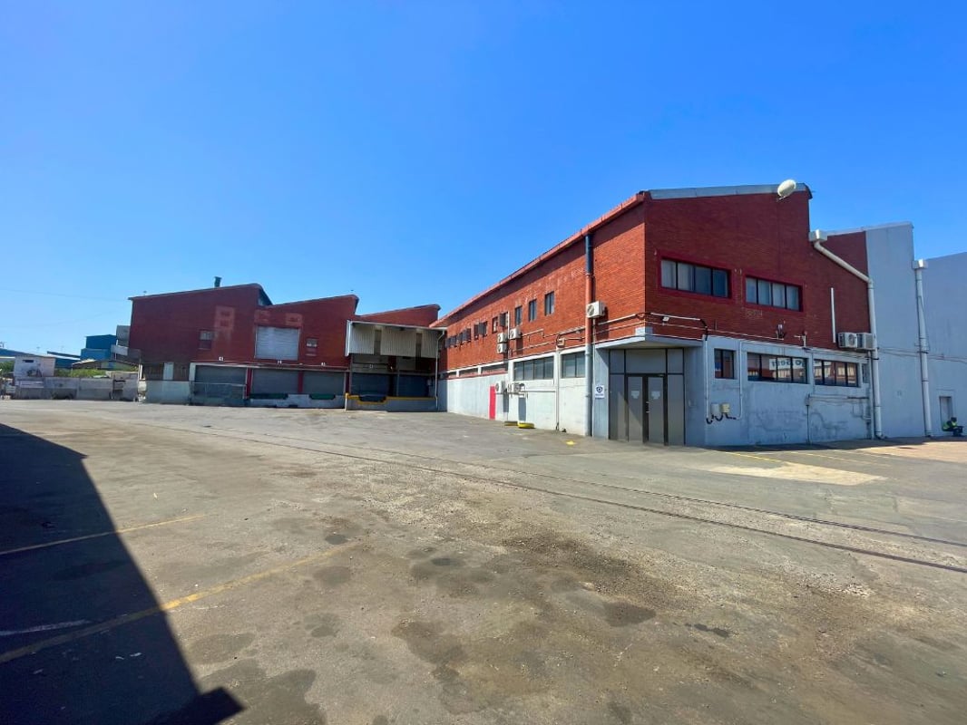 3 470m² Warehouse to Let in Mobeni, Durban