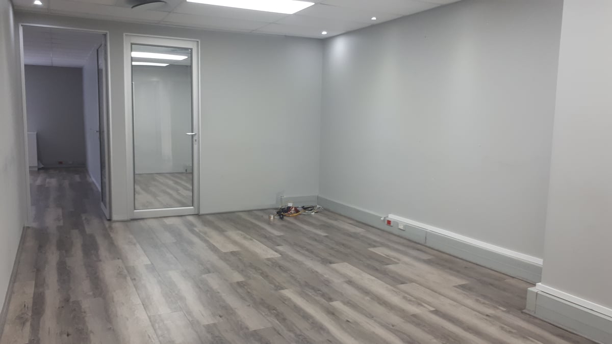 408m² Office To Let at Island Circle Office Park, Riverhorse Valley