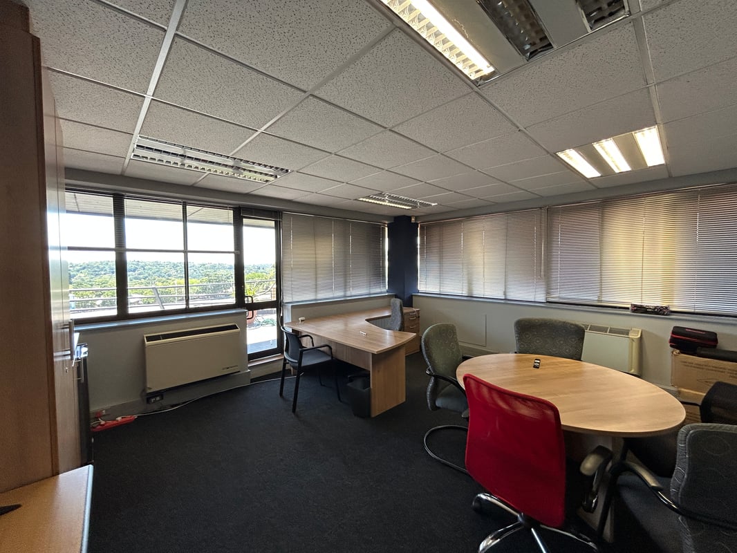 1246m² Office To Let in Westville