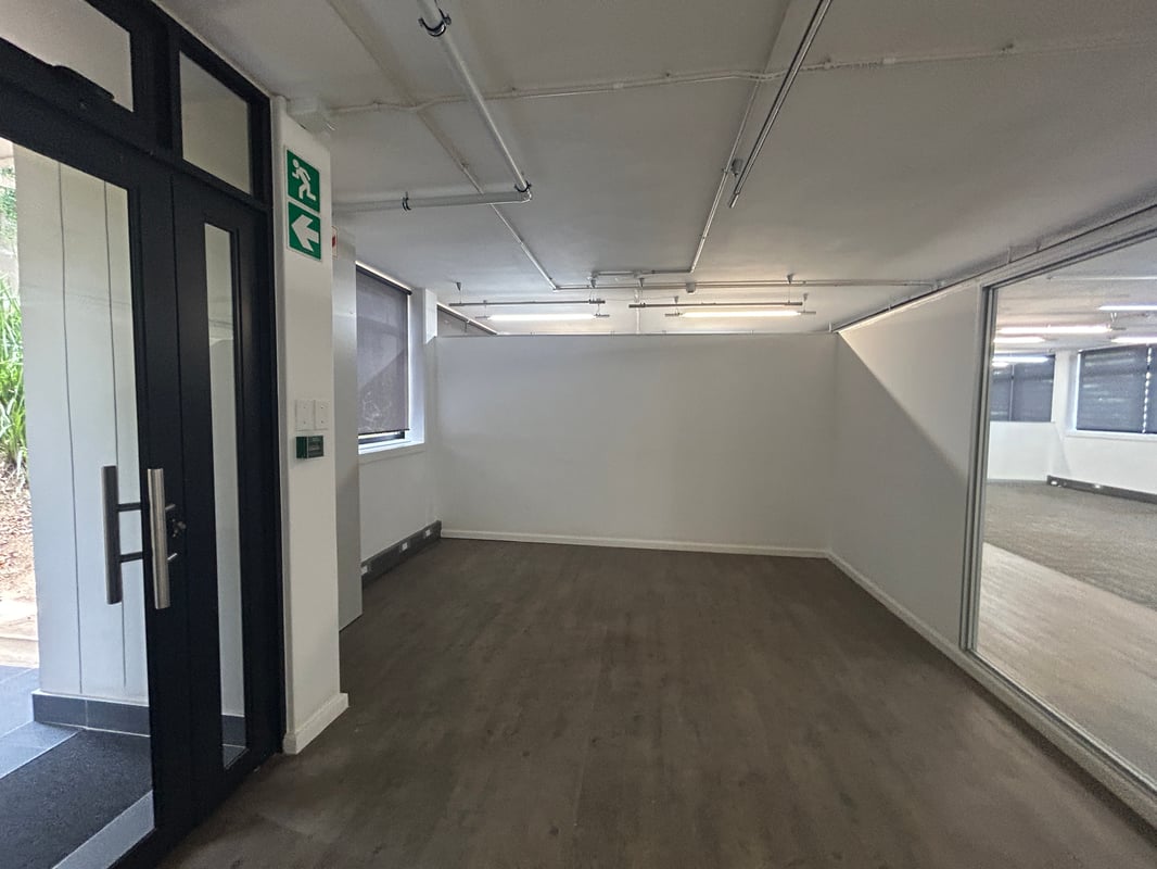 305m² Office To Let in Westville