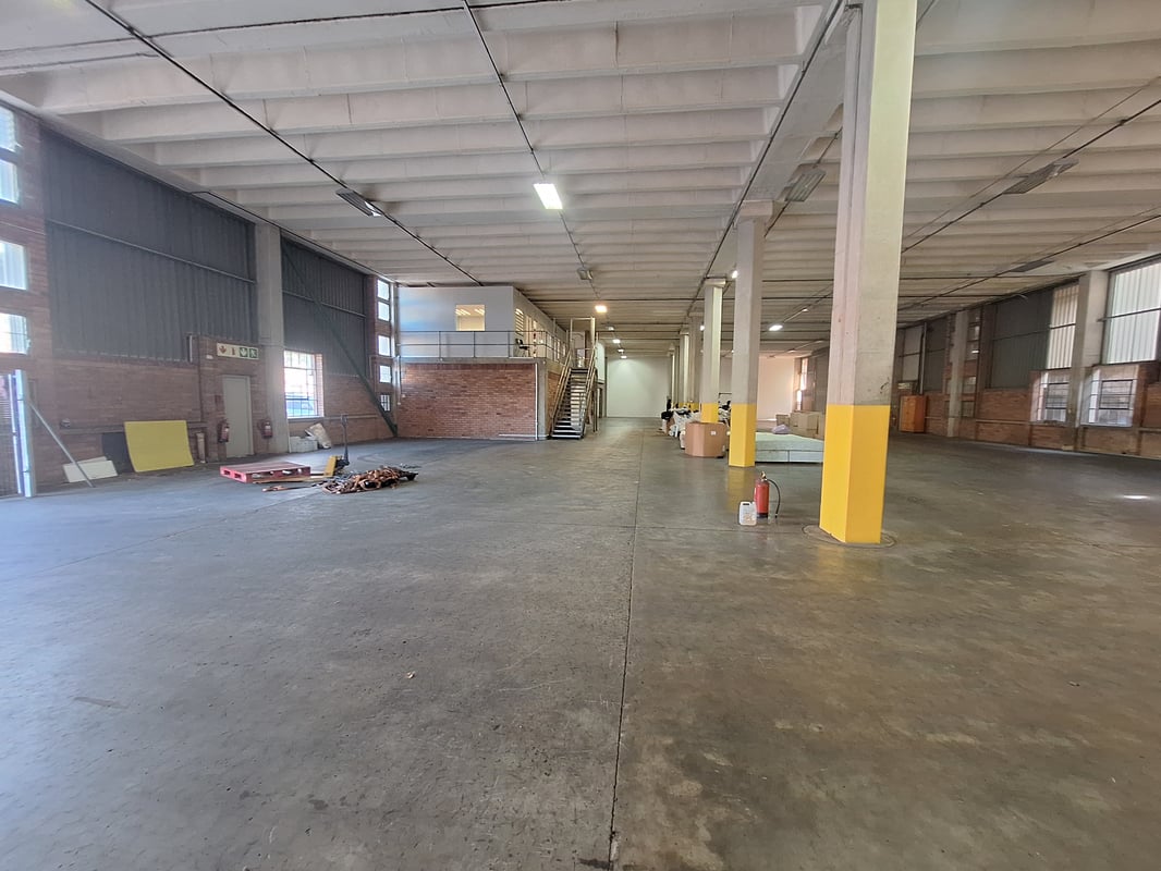 1370m² Warehouse To Let in Westmead