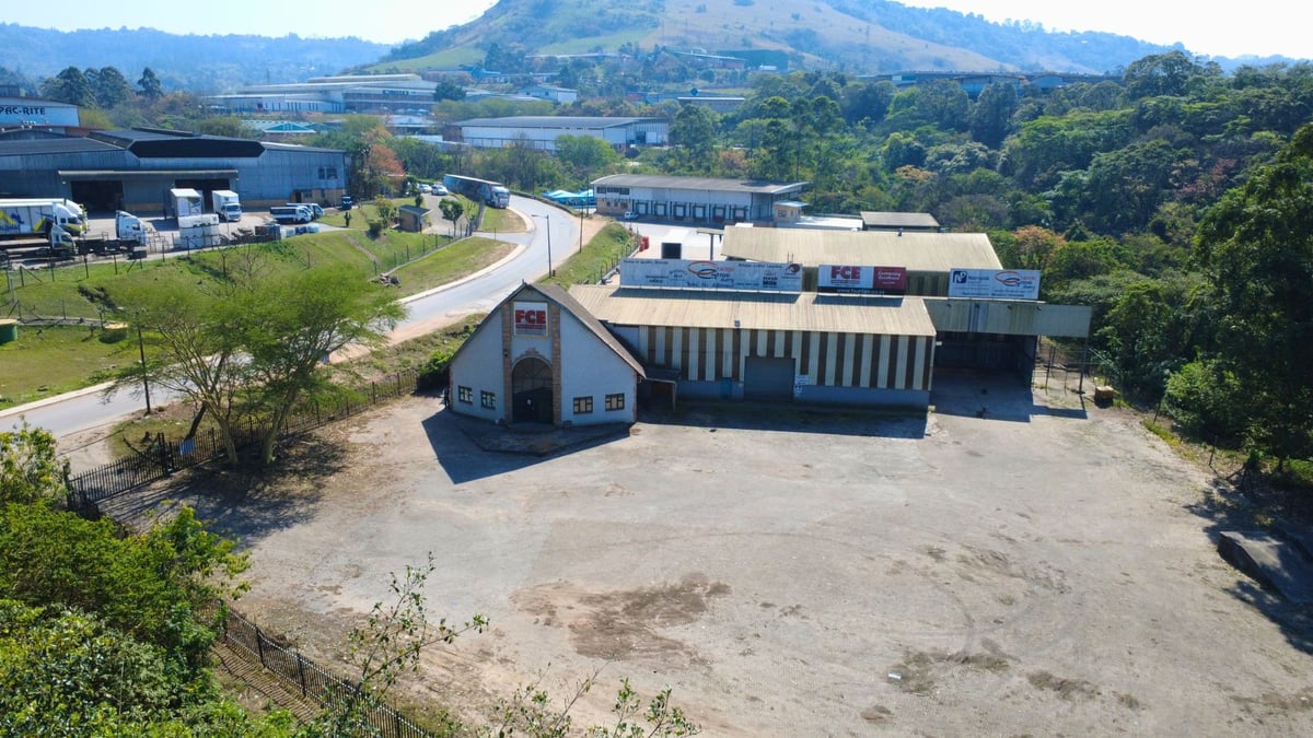 845m² Warehouse To Let in Westmead