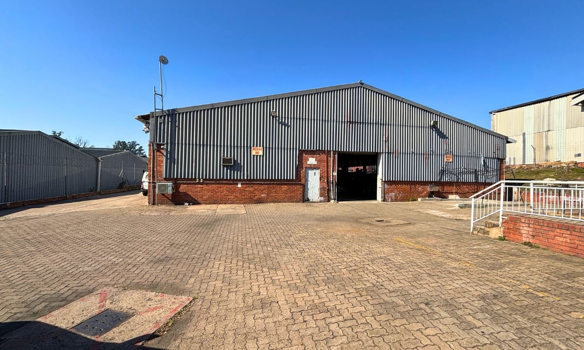 2140m²  Manufacturing & Warehouse Facility To Let – Westmead