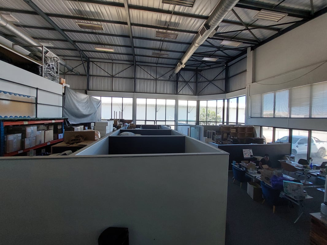559m² Warehouse with Prime Exposure for Lease in Riverhorse Valley