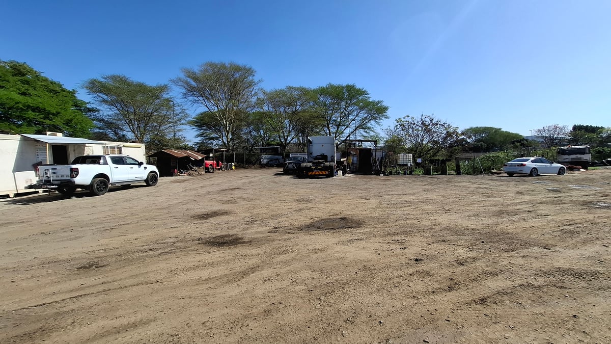 10 832m² Industrial Land For Sale in Riverhorse Valley
