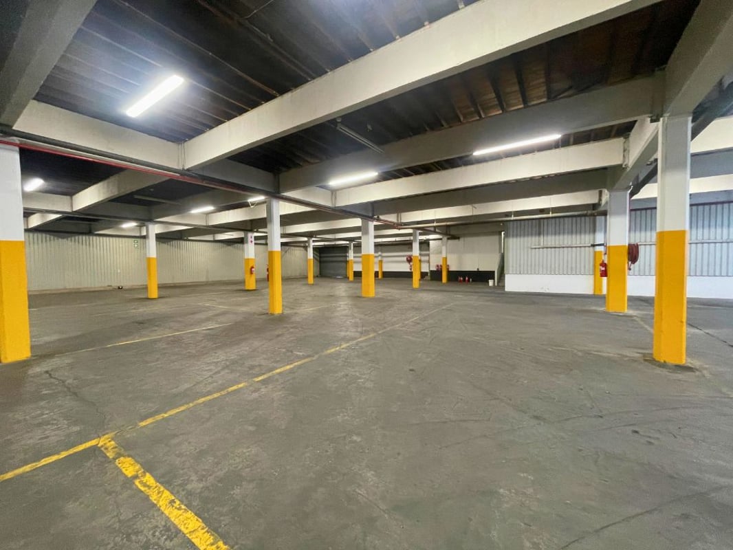 3 470m² Warehouse to Let in Mobeni, Durban
