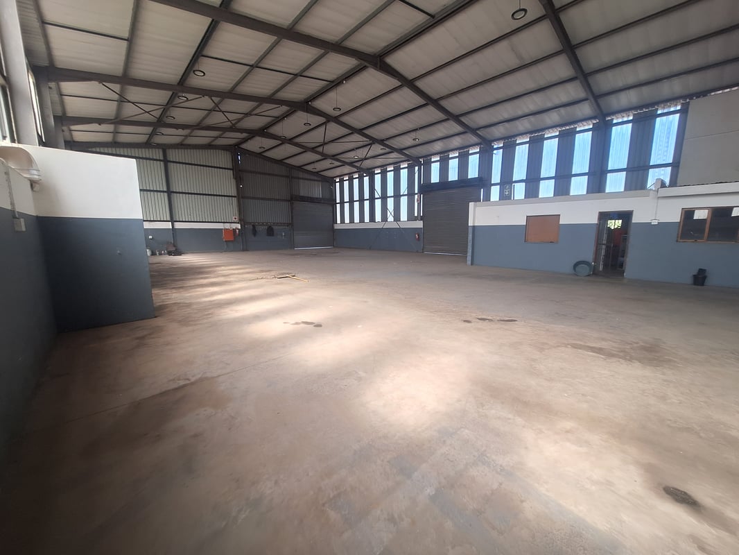 845m² Warehouse To Let in Westmead