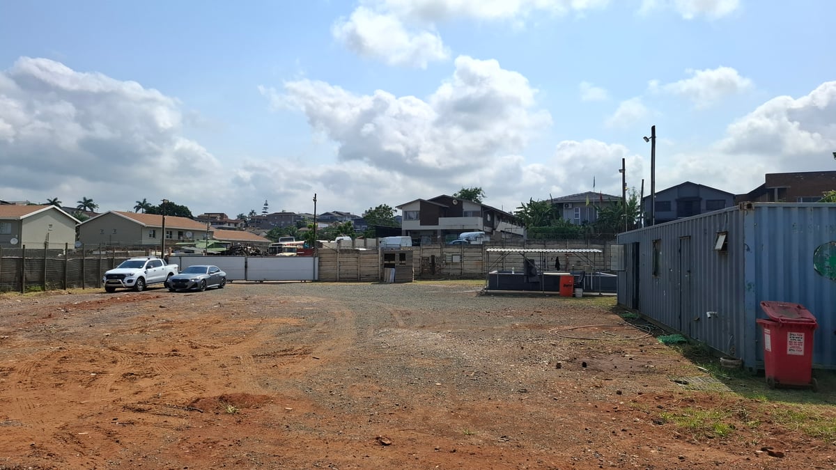 4 600m² Yard To Let in Springfield
