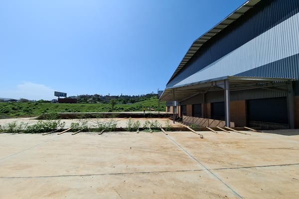 5 300m² Standalone Warehouse To Let in Springfield — image 5