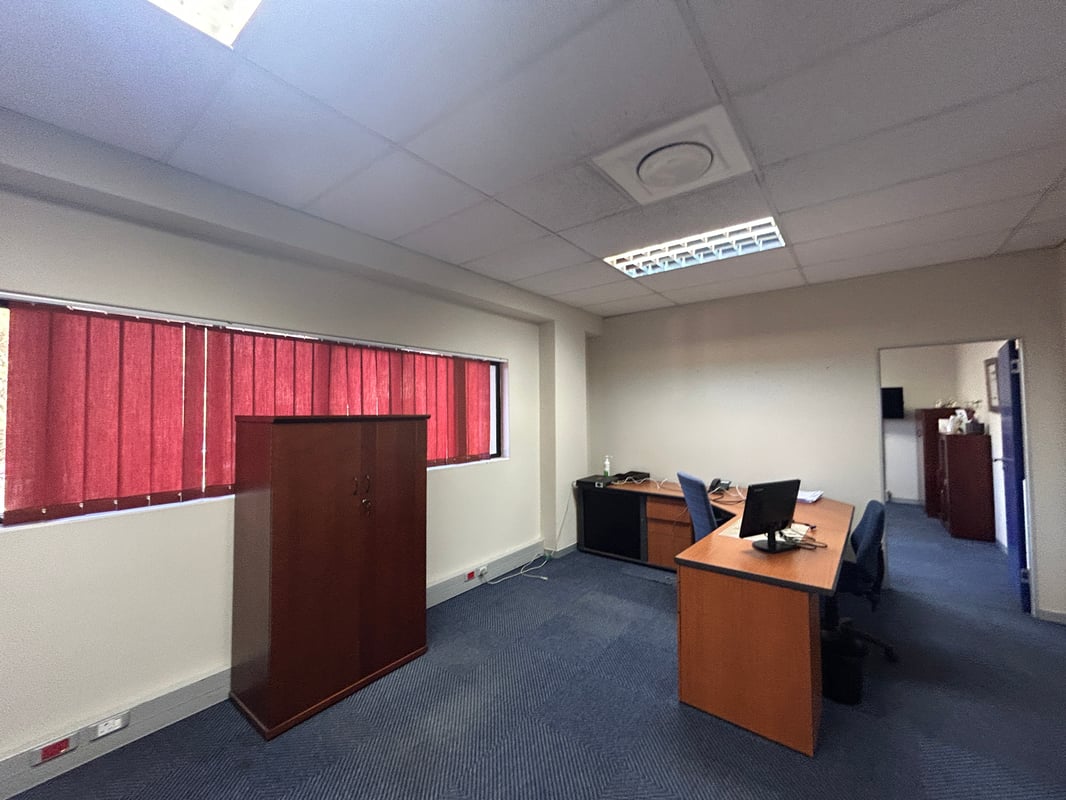  885m² Standalone Office Building for Sale – Derby Downs Office Park, Westville