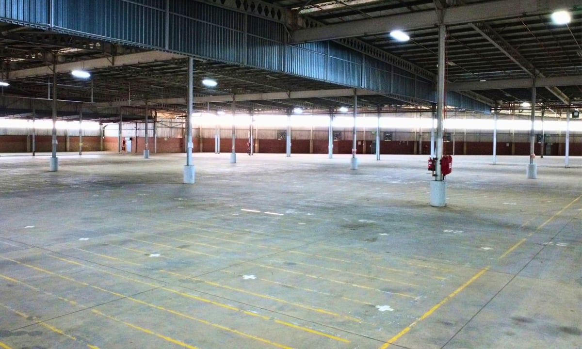 7 416m² Warehouse To Let in Prospecton