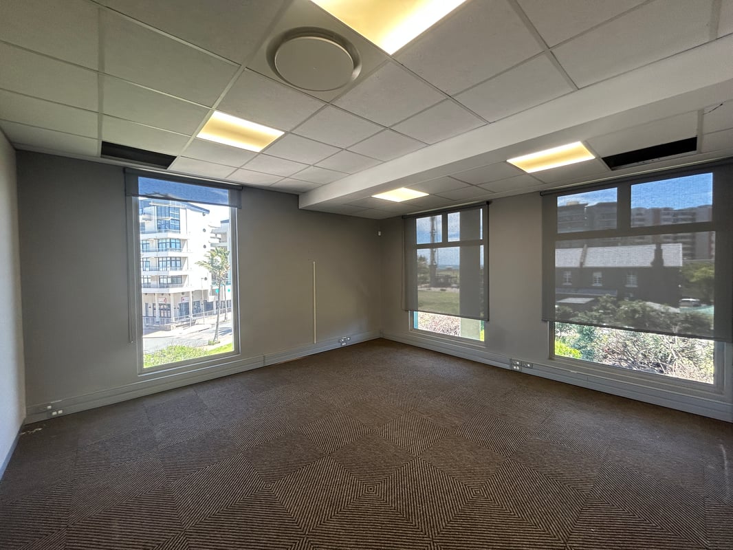 412m² Office For Sale in Point Waterfront, Durban