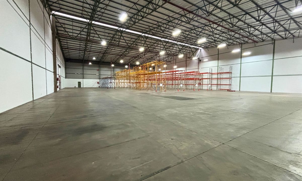 3301m² Warehouse To Let in New Germany