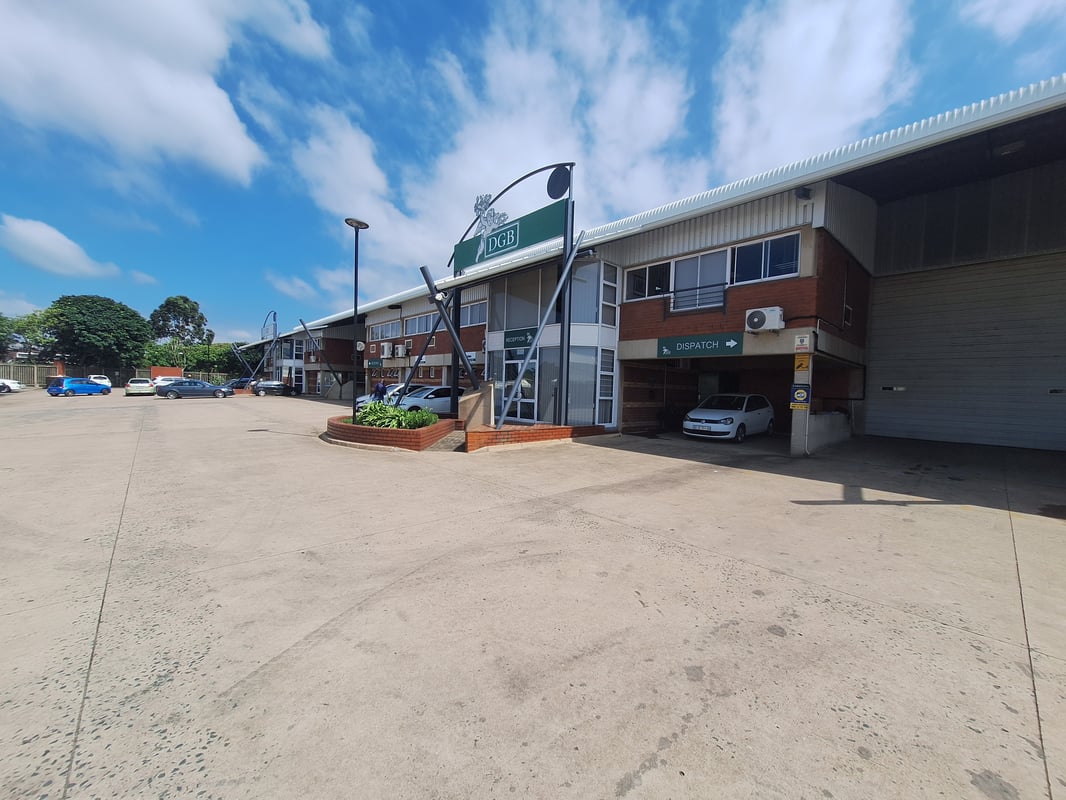 3301m² Warehouse To Let in New Germany