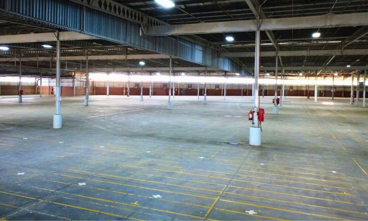 7 416m² Warehouse To Let in Prospecton