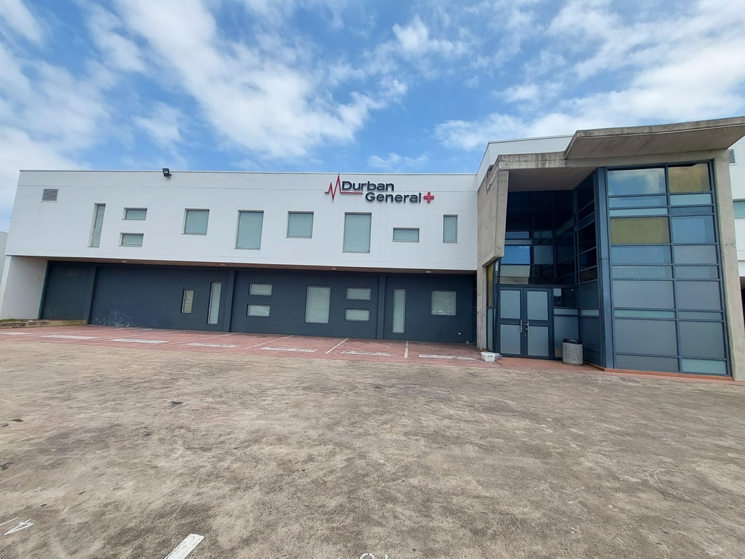 1951m² Office To Let in Riverhorse Valley