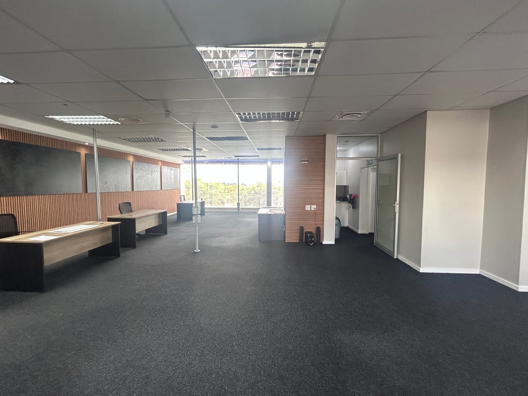 129m² Office To Let In Umhlanga 
