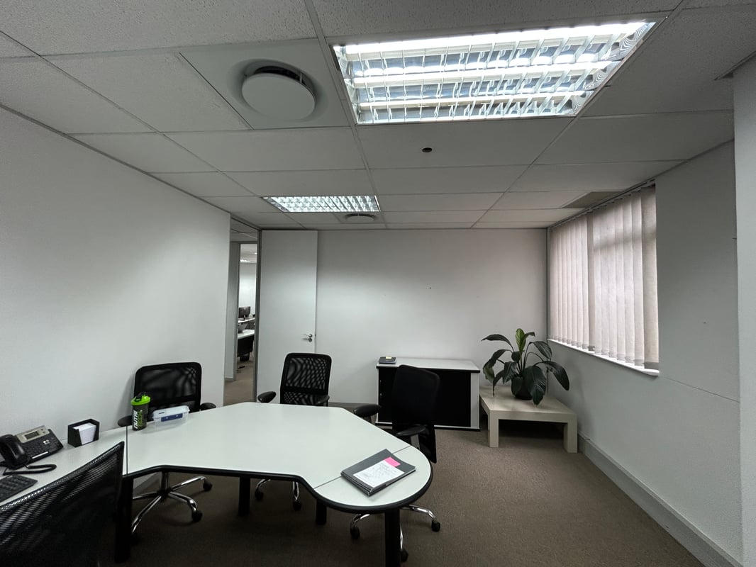 122m² Office To Let In Westway Office Park, Westville