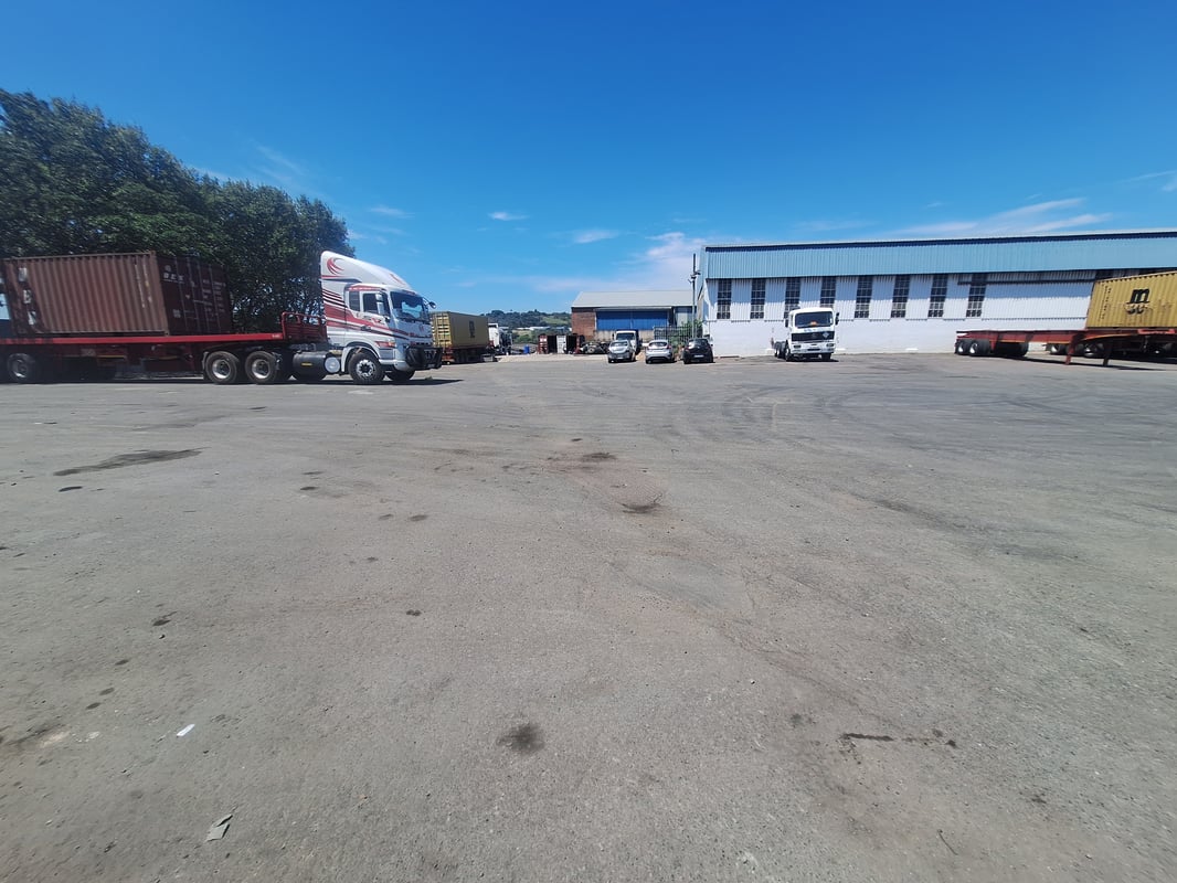 4 000m² Hardened Yard To Let in New Germany