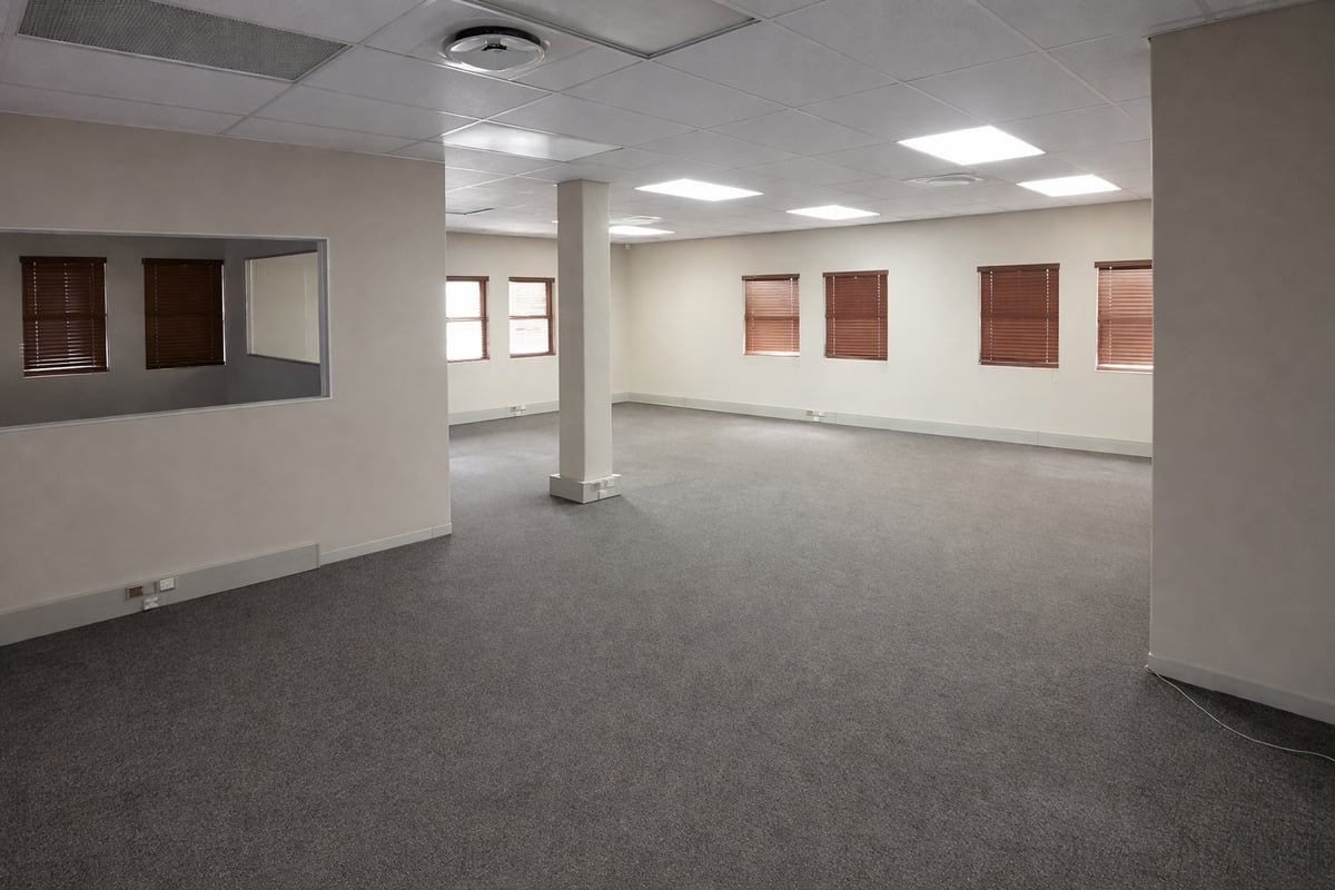 130m² Office To Let in Kloof