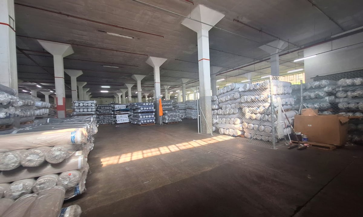 3 432m² Industrial Unit For Sale in New Germany