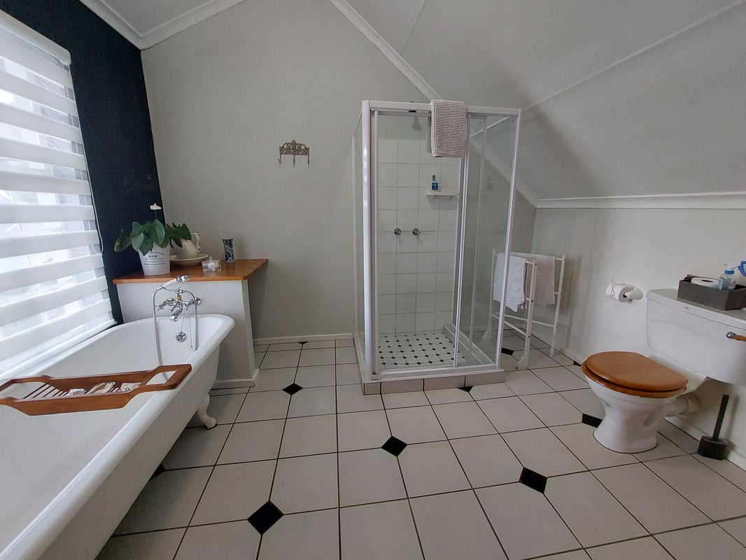 3 967m² Guesthouse For Sale in Hilton