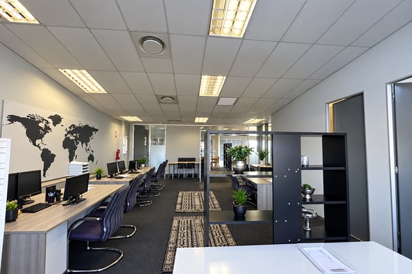 190m² Office to Let in Lion Match Office Park — image 4