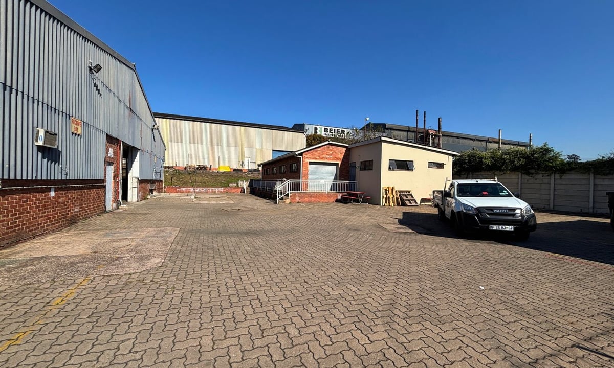 2140m²  Manufacturing & Warehouse Facility To Let – Westmead