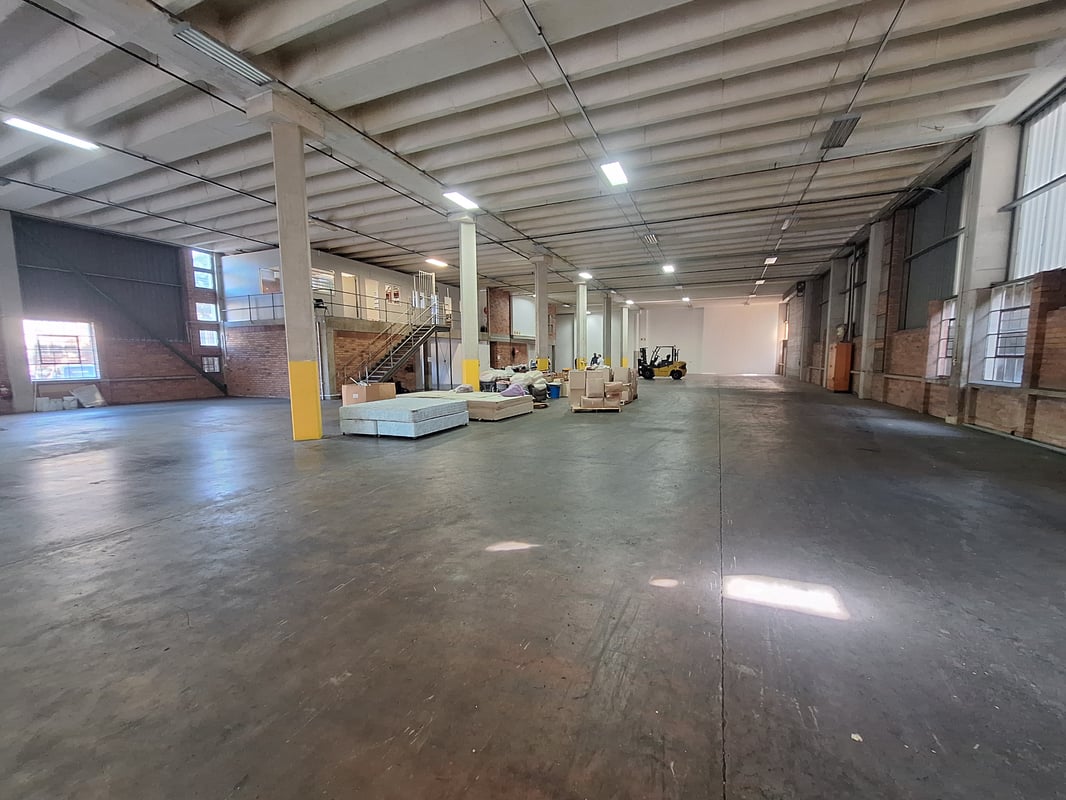 1370m² Warehouse To Let in Westmead