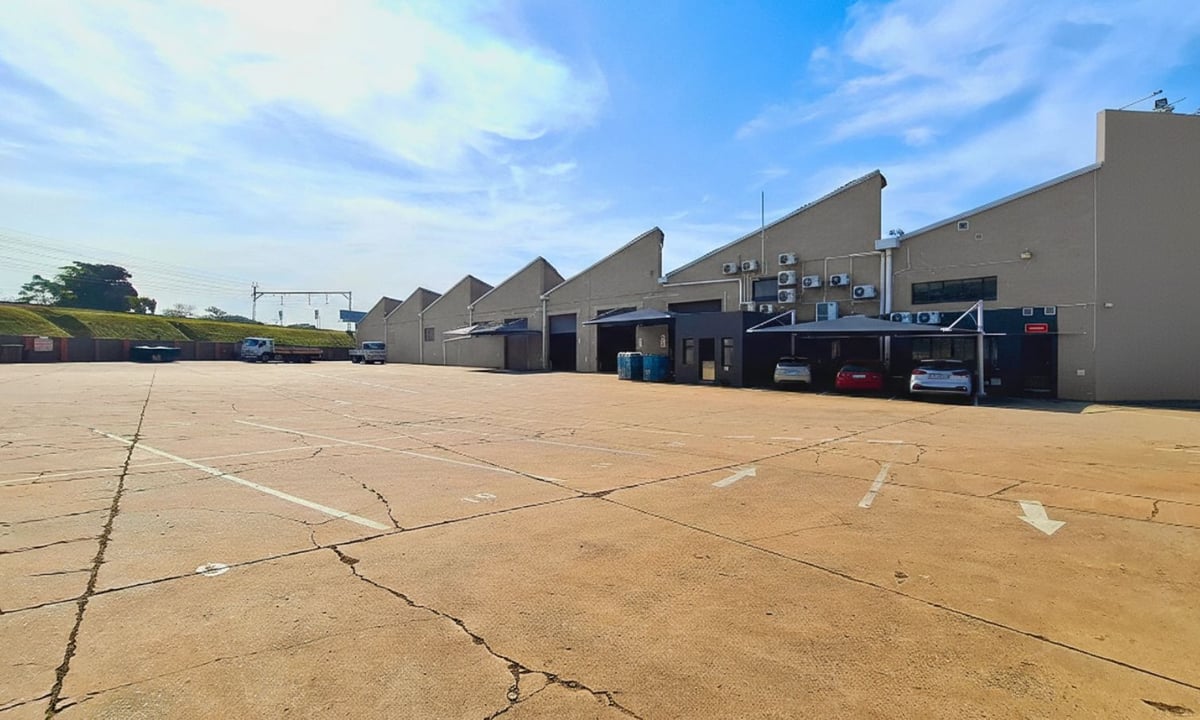 7 982m² Warehouse To Lease in Mobeni