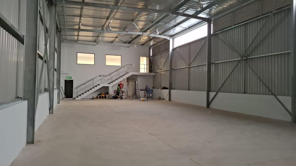 562m² Warehouse To Let in Glen Anil