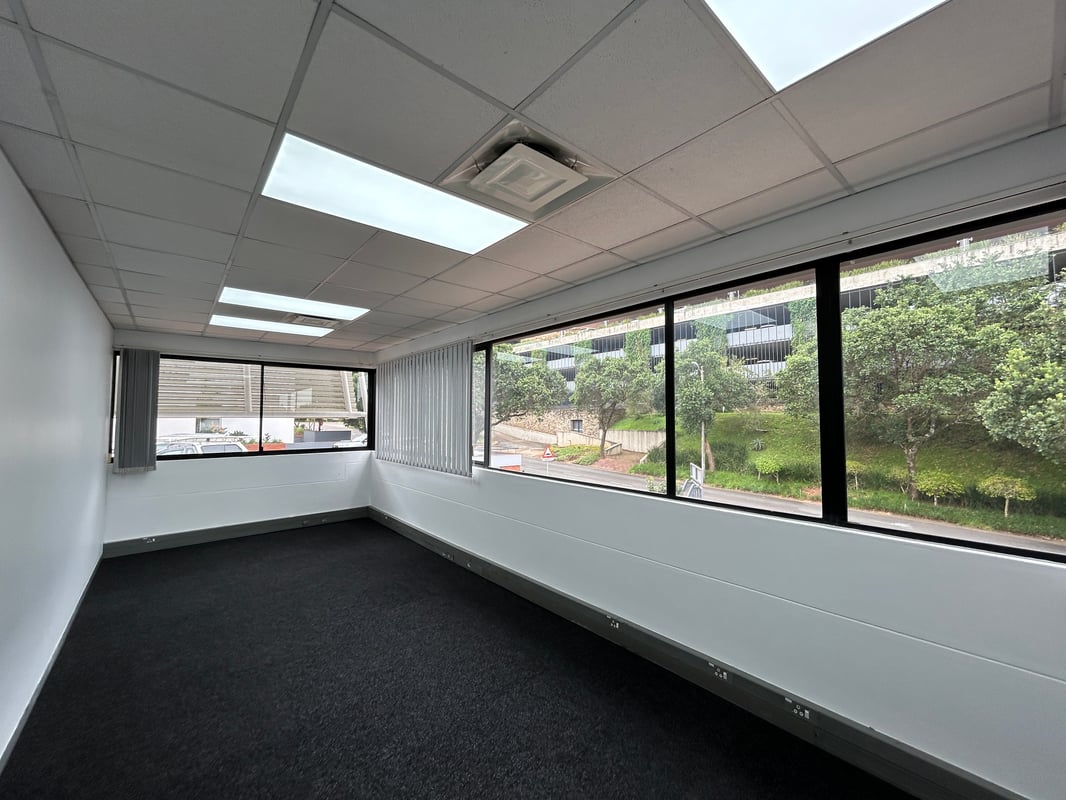 134m² Office Space To Let – Westway Office Park, Westville
