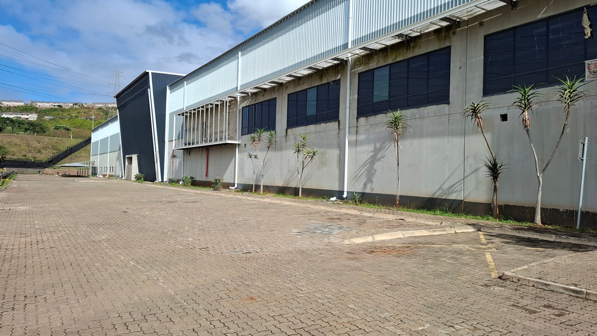 22 428m² Warehouse To Let in Cornubia