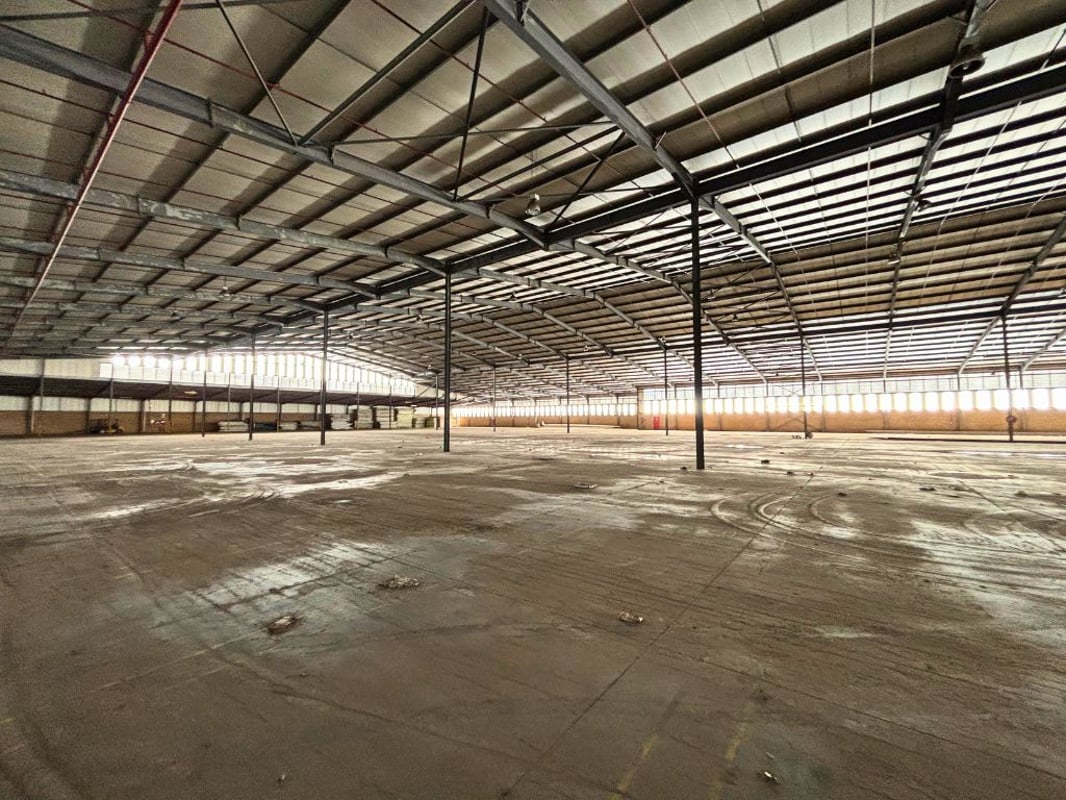 24 633m² Logistics and Warehousing Facility To Let in Mobeni