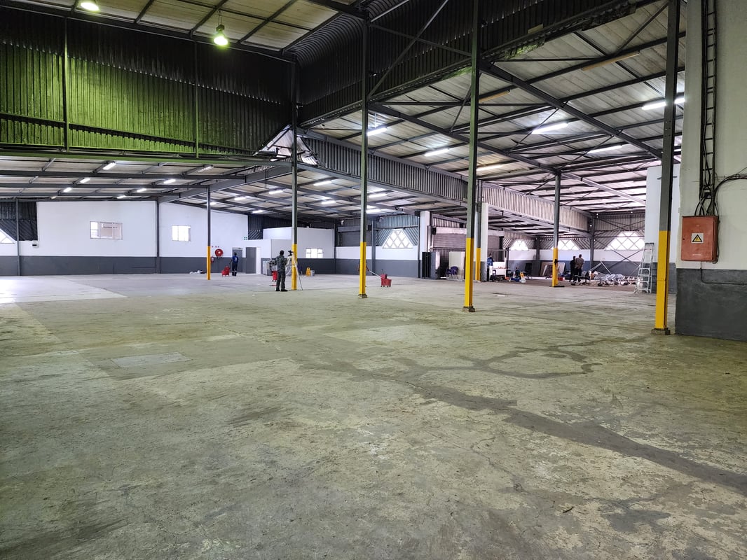 3 867m² Standalone Factory To Let in Glen Anil