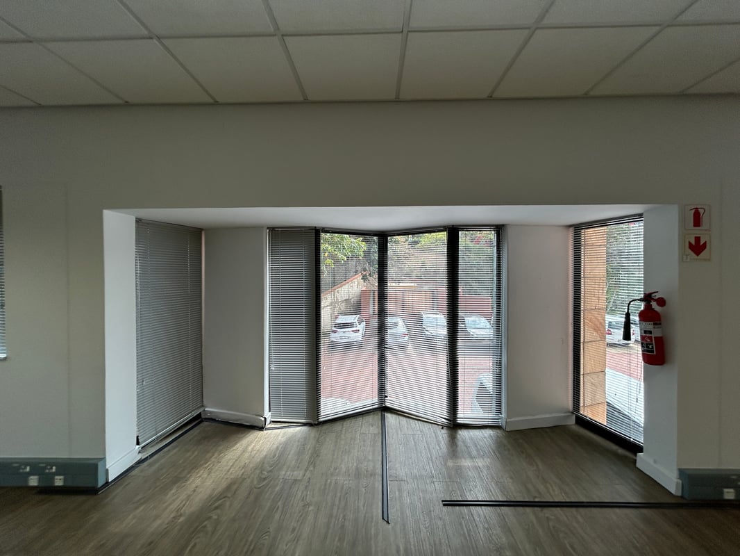 213m² Office To Let in Westville