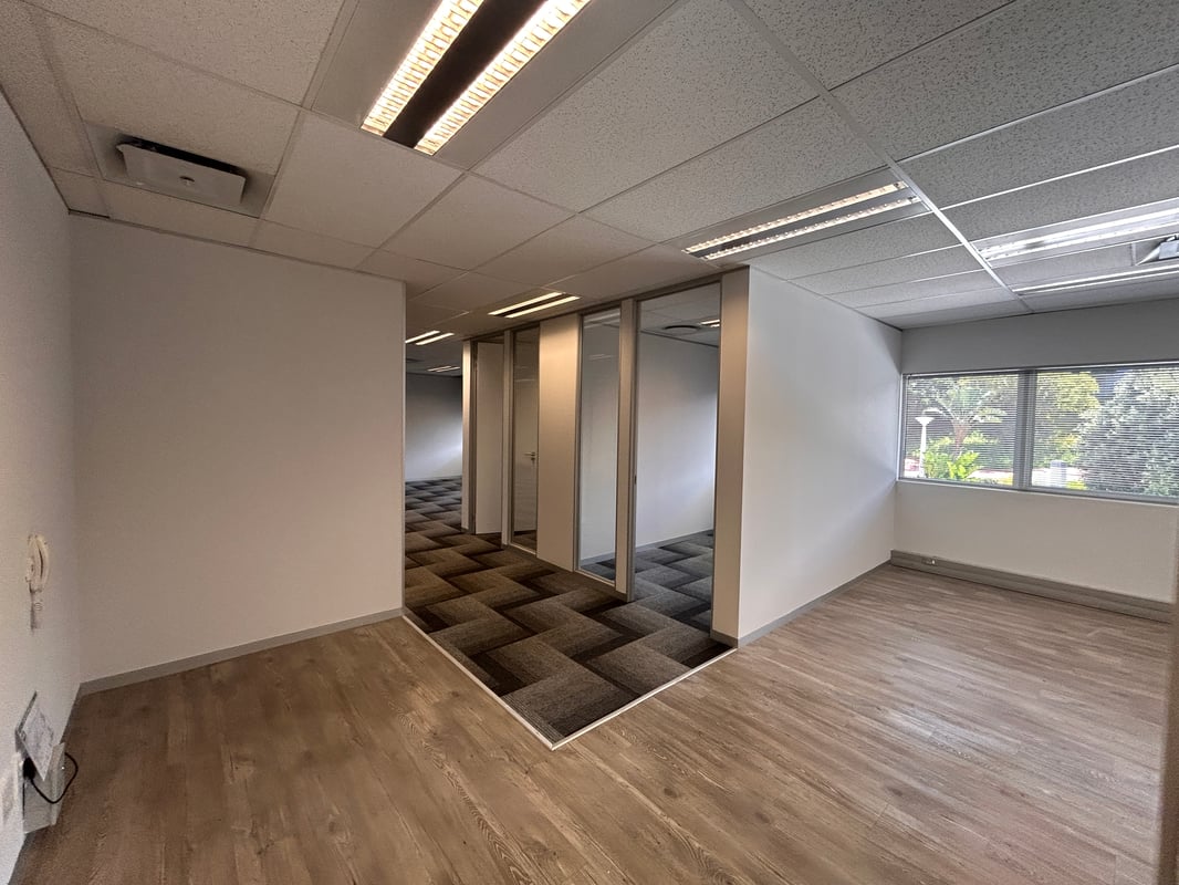 300m² Office To Let in Umhlanga