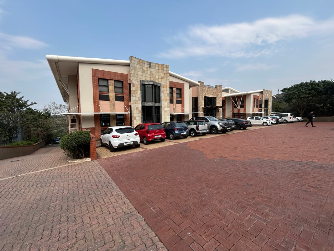 213m² Office To Let in Westville