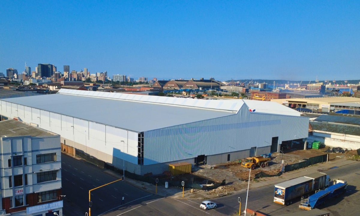 12 932m² Warehouse with 7410m² Yard to Let in Congella, Durban