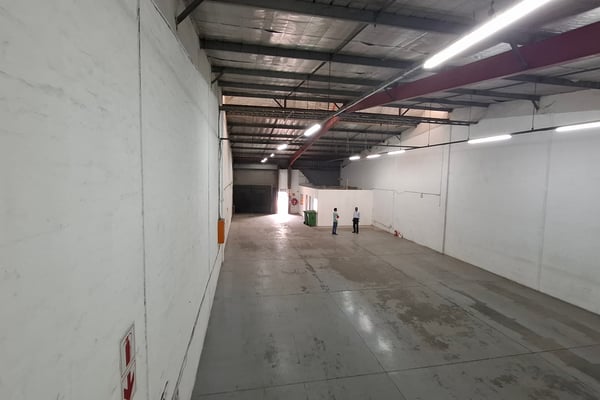327m² Warehouse For Sale in Springfield Park — image 5