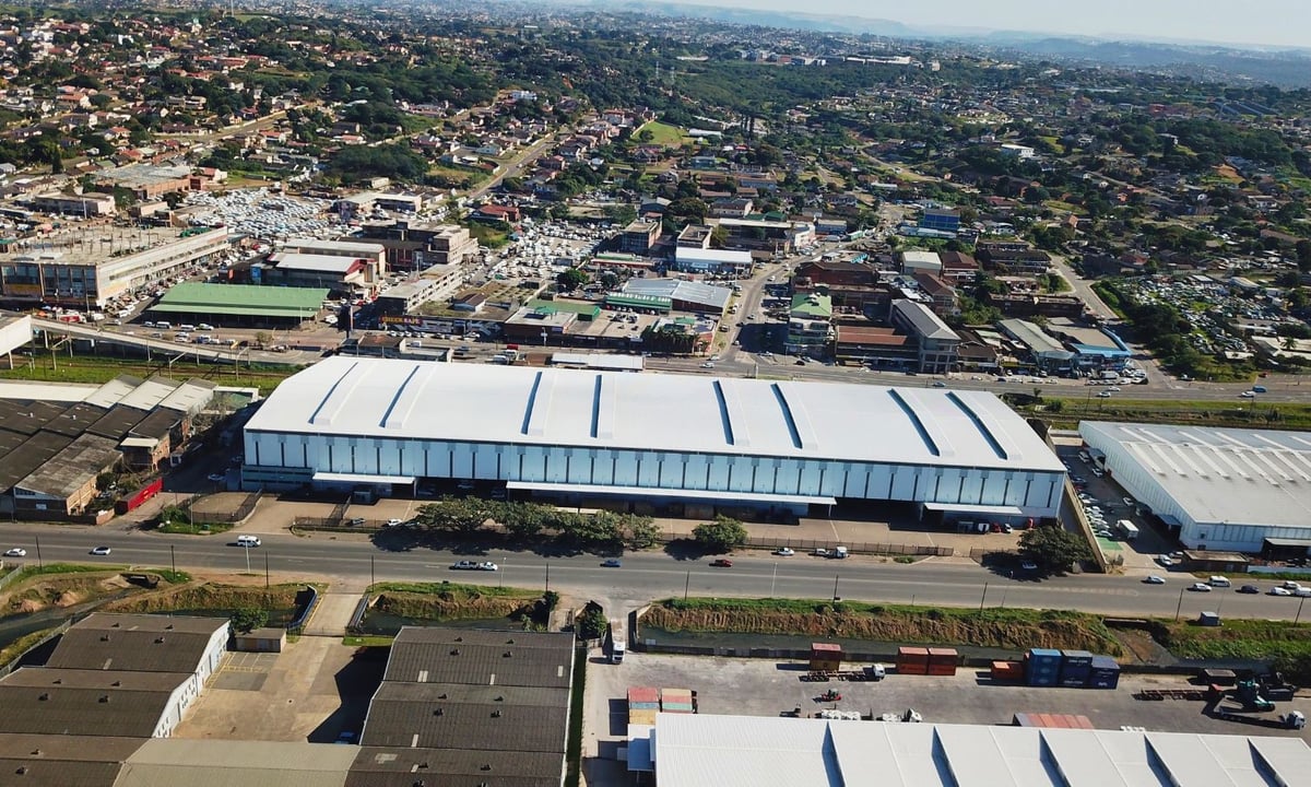 15 716m² Premium Logistics & Distribution Warehouse To Let – Prospecton