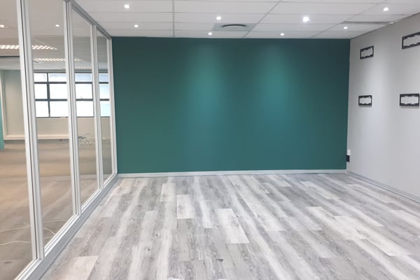 408m² Office To Let at Island Circle Office Park, Riverhorse Valley — image 4