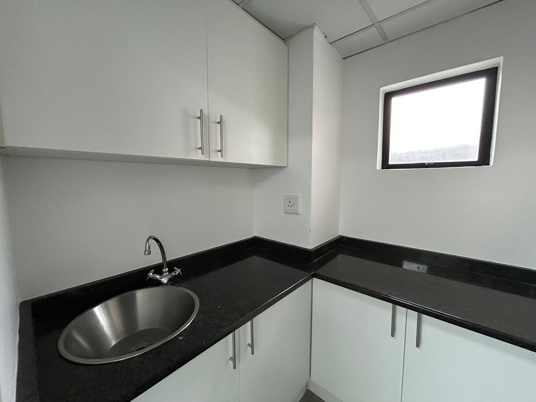 134m² Office Space To Let – Westway Office Park, Westville
