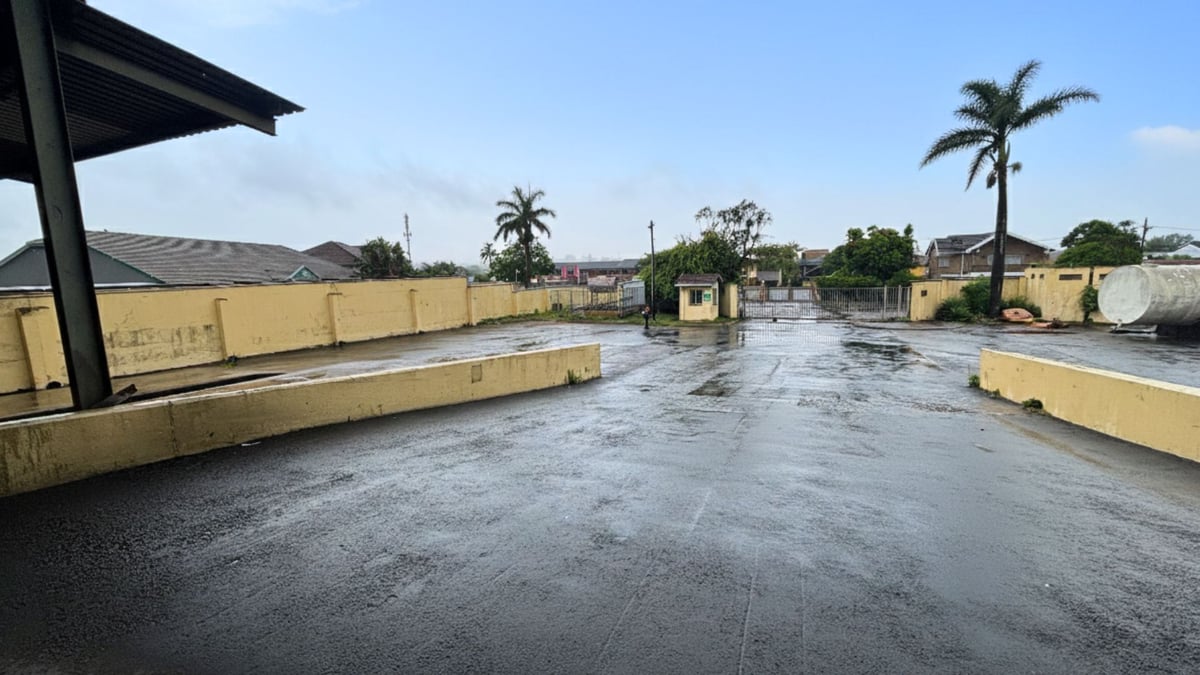 8 029m² Warehouse Available For Lease in Mobeni